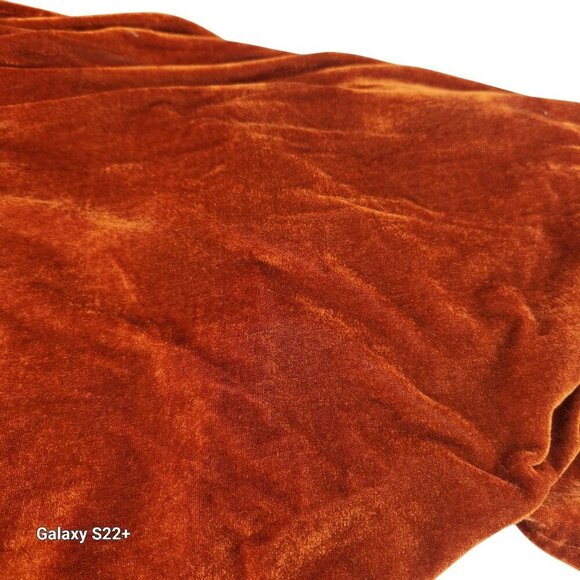 Luxurious Terracotta Rust Velvet Table Runner 10ft Long Wedding & Fall Decor Dis - Picture 4 of 10